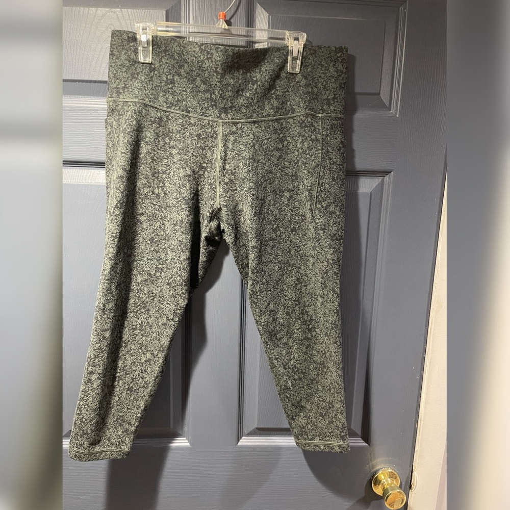 Athleta Textured Stash Pocket II Tight